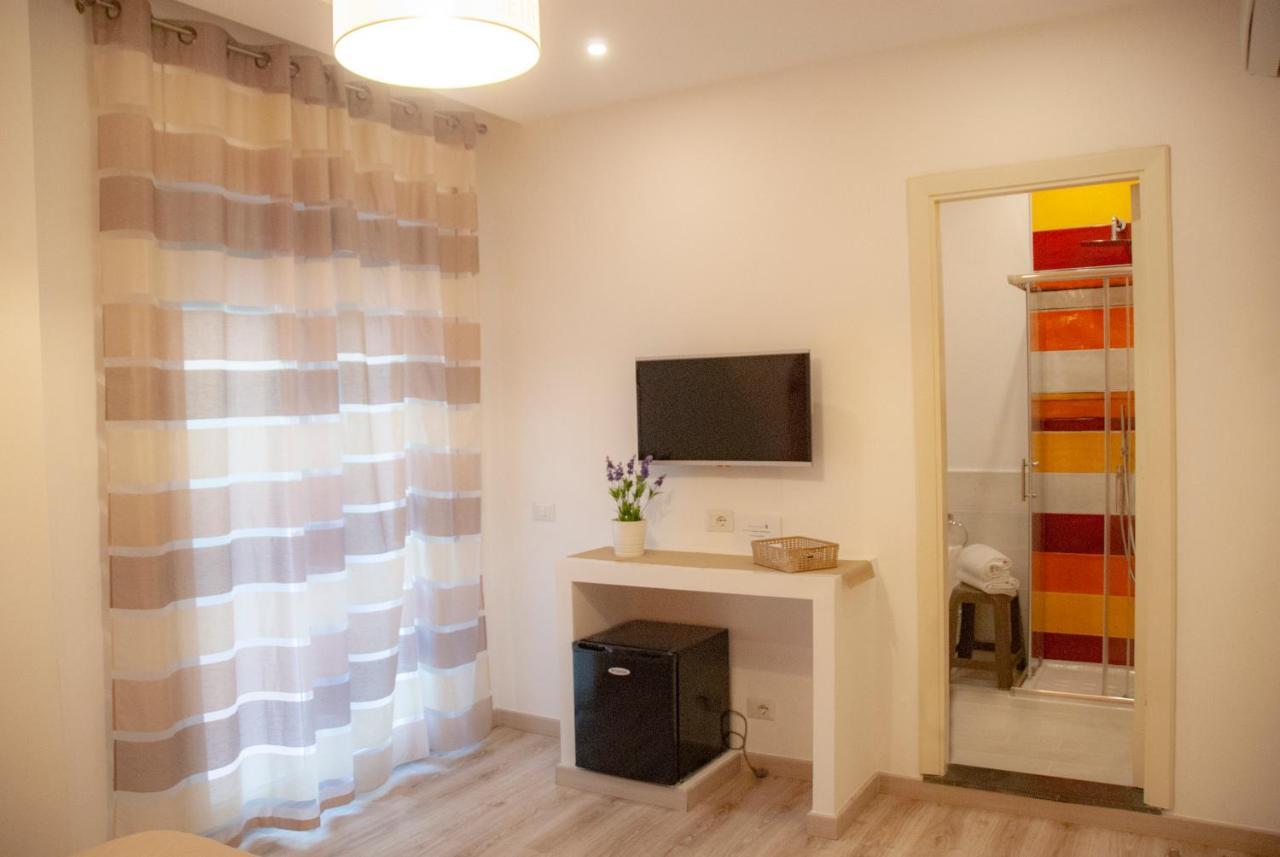 Sorrento Comfort Rooms Con Piscina Ngoại thất bức ảnh