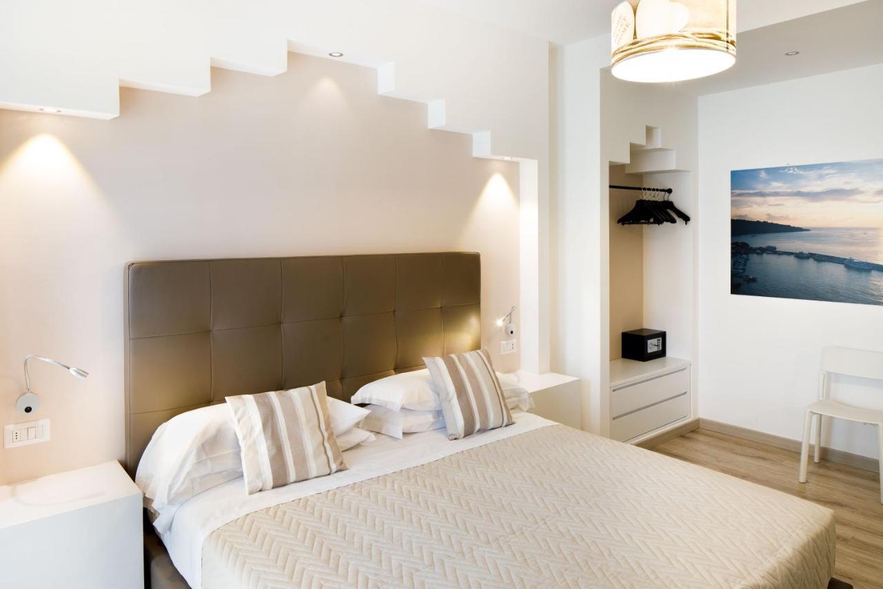 Sorrento Comfort Rooms Con Piscina Ngoại thất bức ảnh