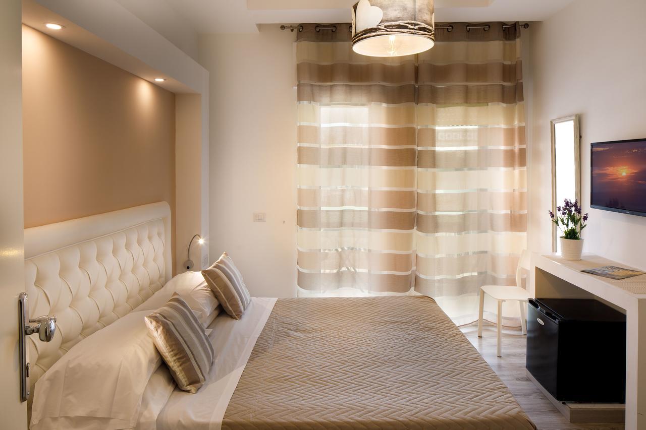 Sorrento Comfort Rooms Con Piscina Ngoại thất bức ảnh